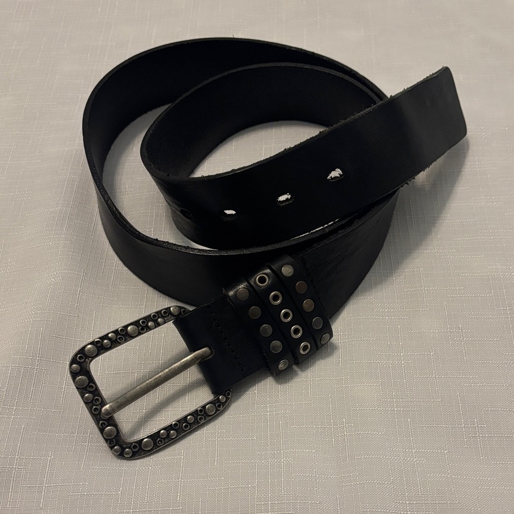 VTG Belt Shak Black Italian Leather Belt Chrome like buckle SZ L Y2K Goth Grunge